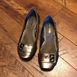Nine West flats, silver, 7.5
